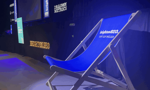 BrightonSEO deckchair [Photo: Chris Lee/Eight Moon Media]