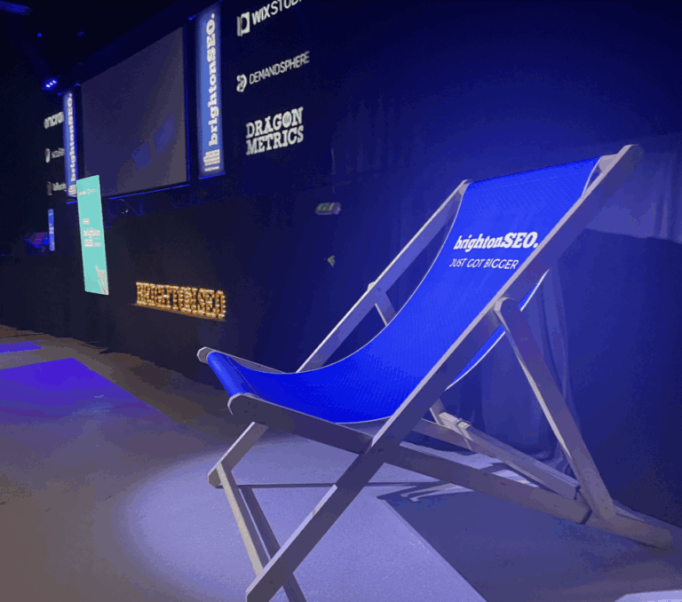 BrightonSEO deckchair [Photo: Chris Lee/Eight Moon Media]